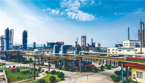 產(chǎn)業(yè)跨越發(fā)展繪就“經(jīng)”彩藍(lán)圖——東至縣十年大數(shù)據(jù)服務(wù)產(chǎn)業(yè)騰飛紀(jì)實(shí)